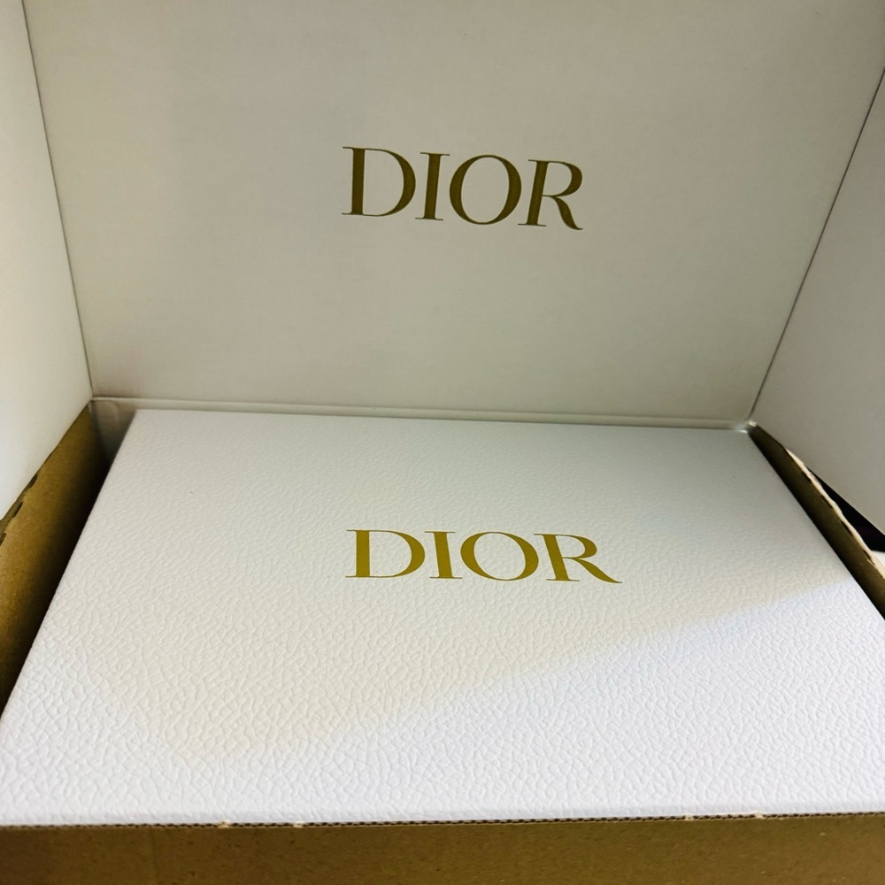Dior big box w gold font
